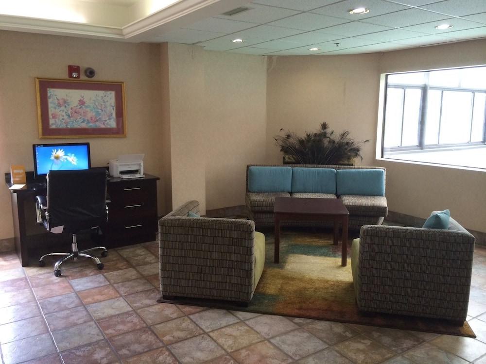 Spark By Hilton Wytheville East Main Street Екстер'єр фото