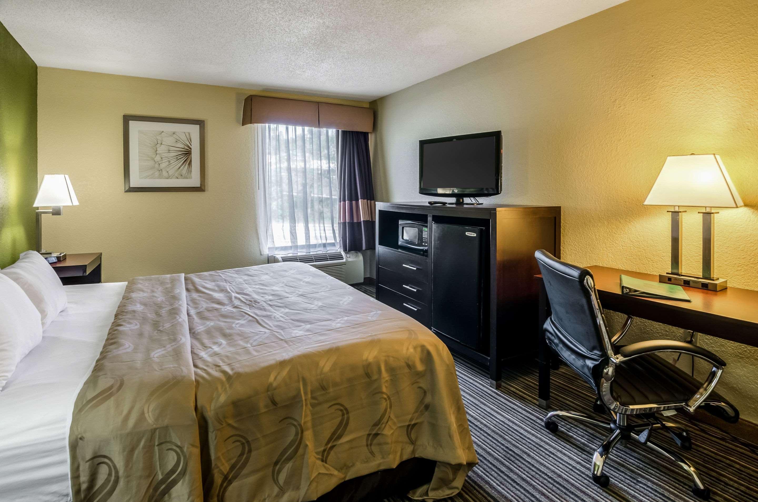 Spark By Hilton Wytheville East Main Street Екстер'єр фото