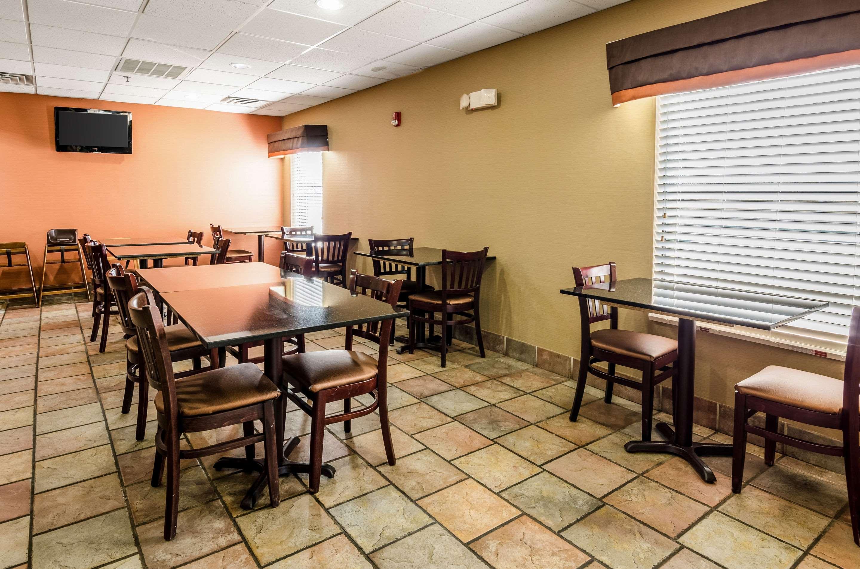 Spark By Hilton Wytheville East Main Street Екстер'єр фото