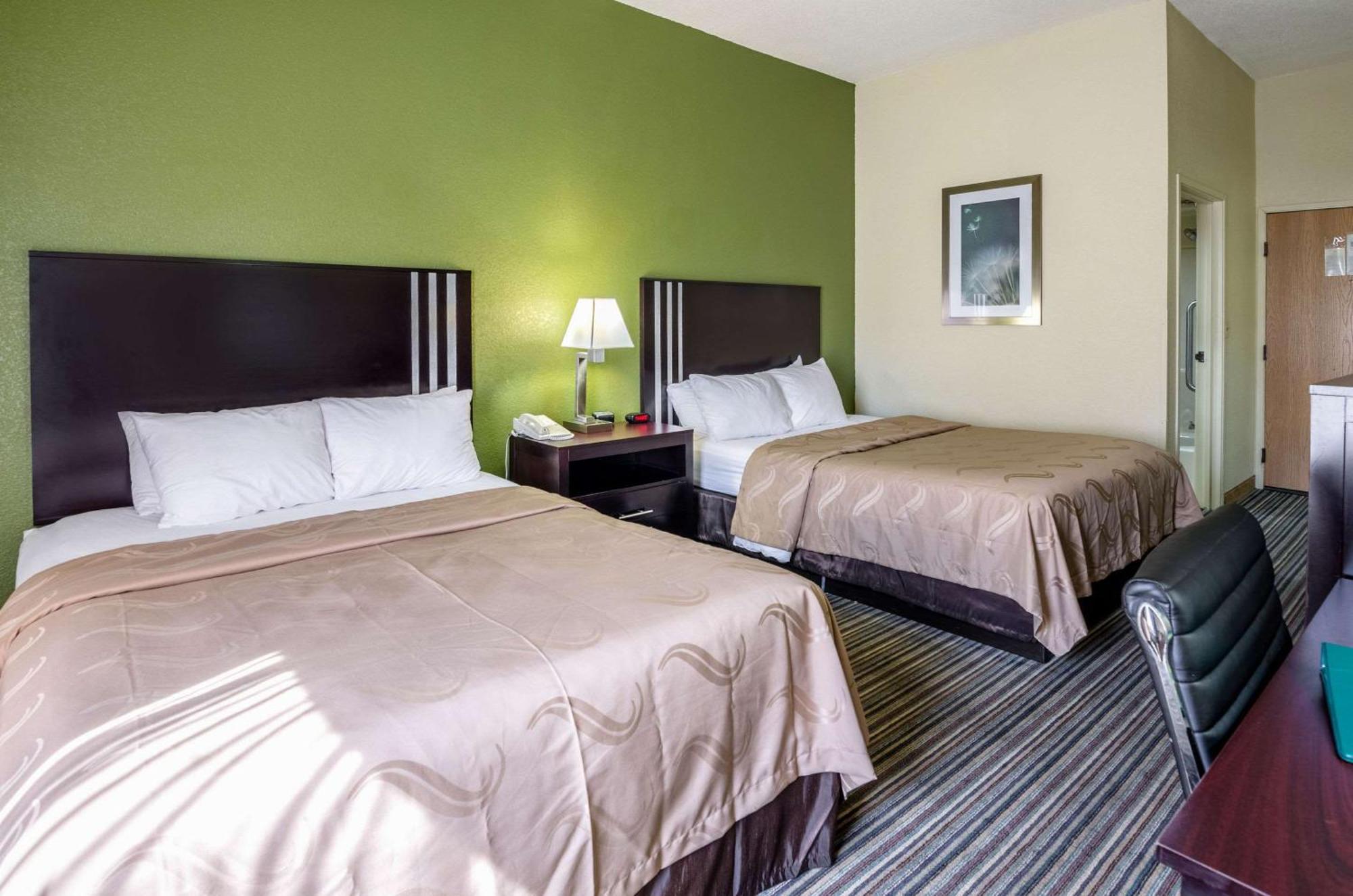 Spark By Hilton Wytheville East Main Street Екстер'єр фото