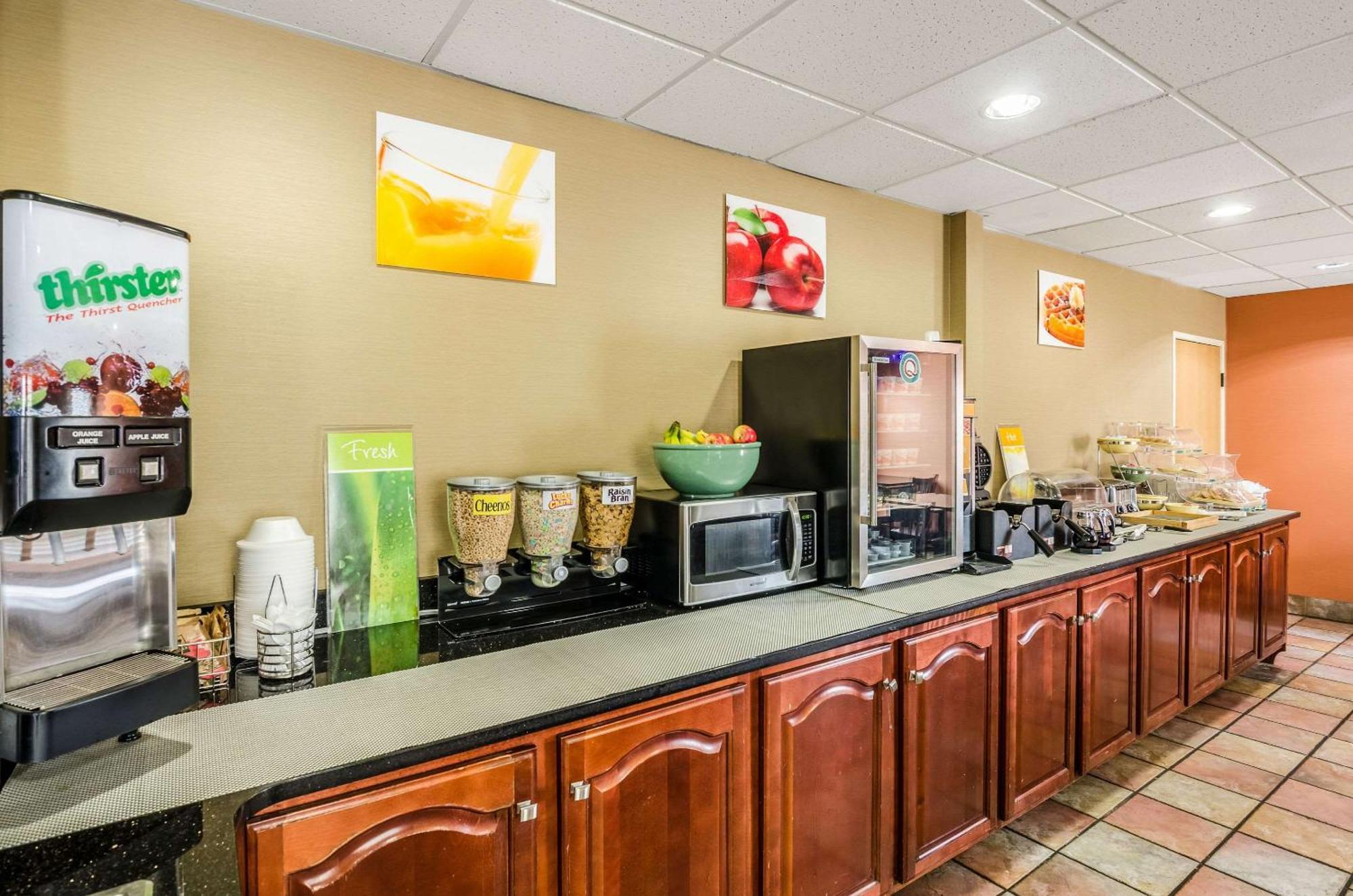 Spark By Hilton Wytheville East Main Street Екстер'єр фото
