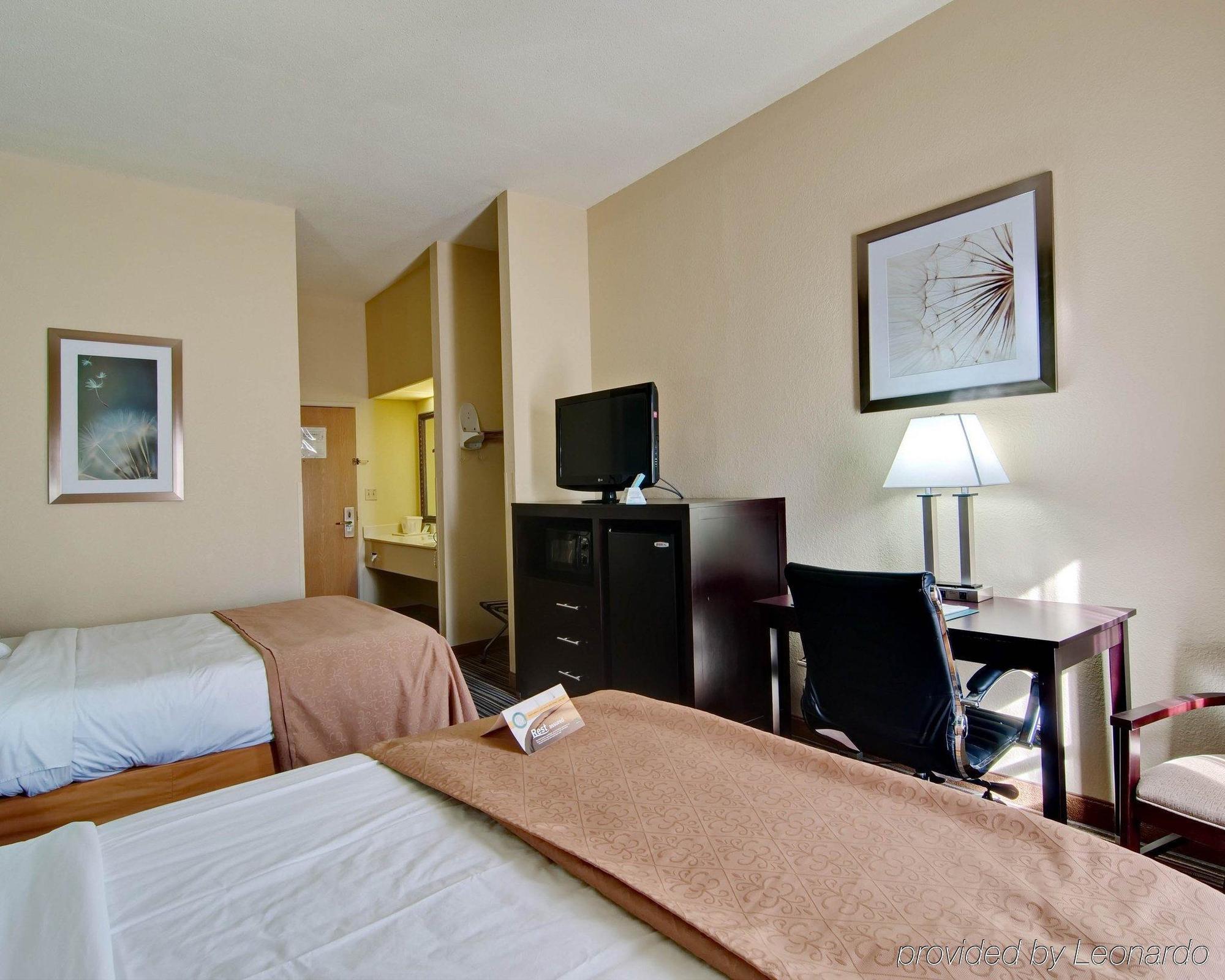 Spark By Hilton Wytheville East Main Street Екстер'єр фото