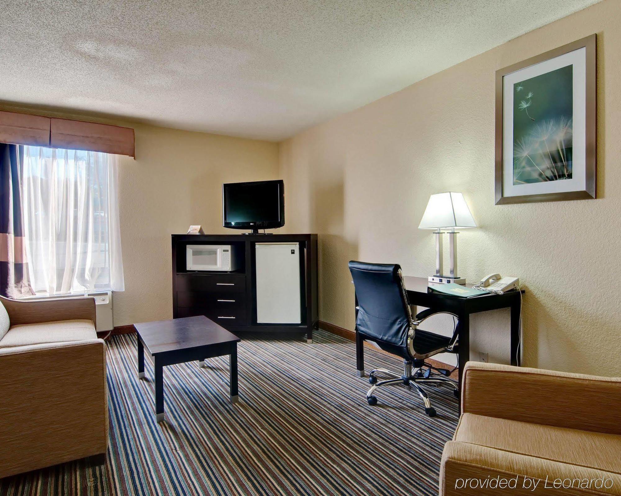 Spark By Hilton Wytheville East Main Street Екстер'єр фото