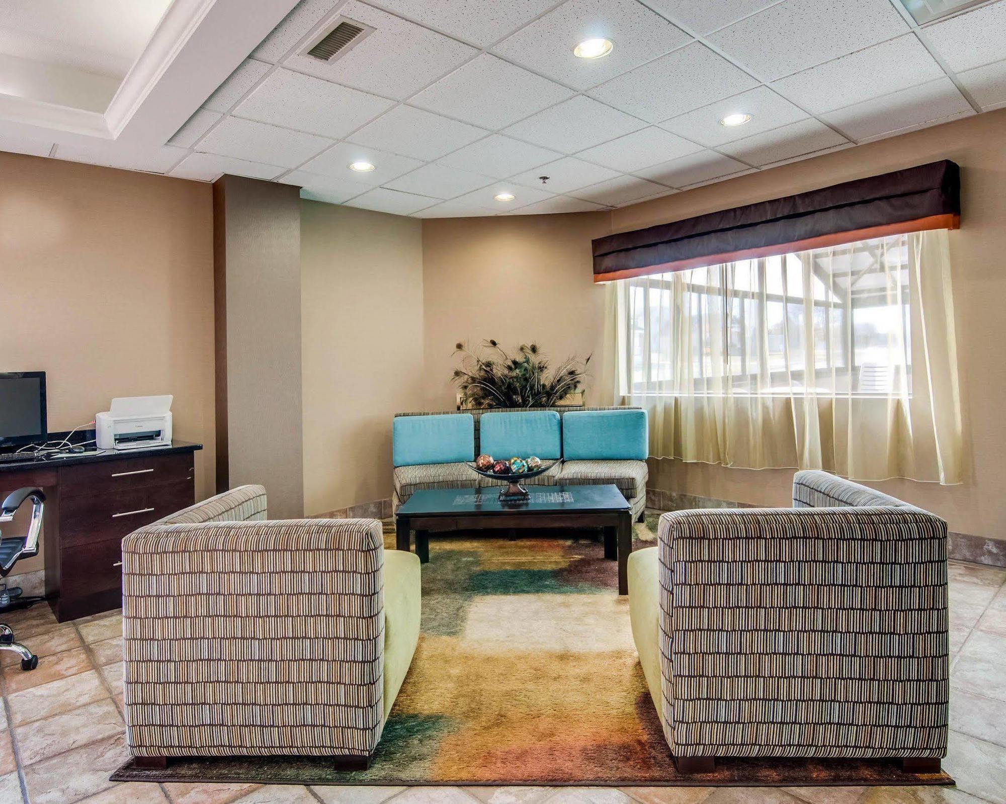 Spark By Hilton Wytheville East Main Street Екстер'єр фото